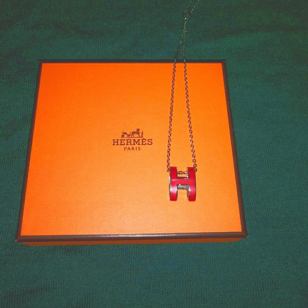 Hermes H pop necklace
